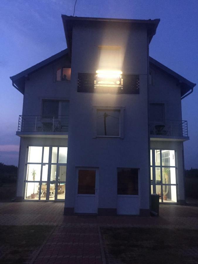 Hotel Sobe Matea - Prenociste Vinkovci Exterior foto